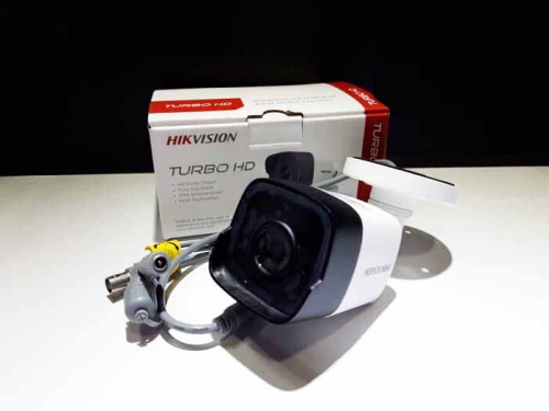 Hikvision DS-2CE16H0T-ITPF thiết kế vỏ nhựa cao cấp bền đẹp