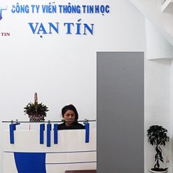 Nhân viên cửa hàng camera uy tín TpHCM