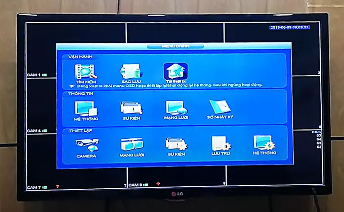 Click chuột trái vào mục " Tải thiết bị "