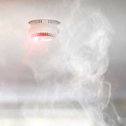 Đầu báo khói là một thiết bị pccc quan trọng trong mọi hệ thống PCCC